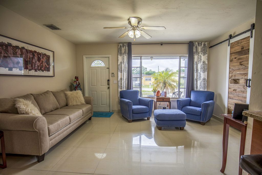 Spacious furnished living room at 6445 Funston St